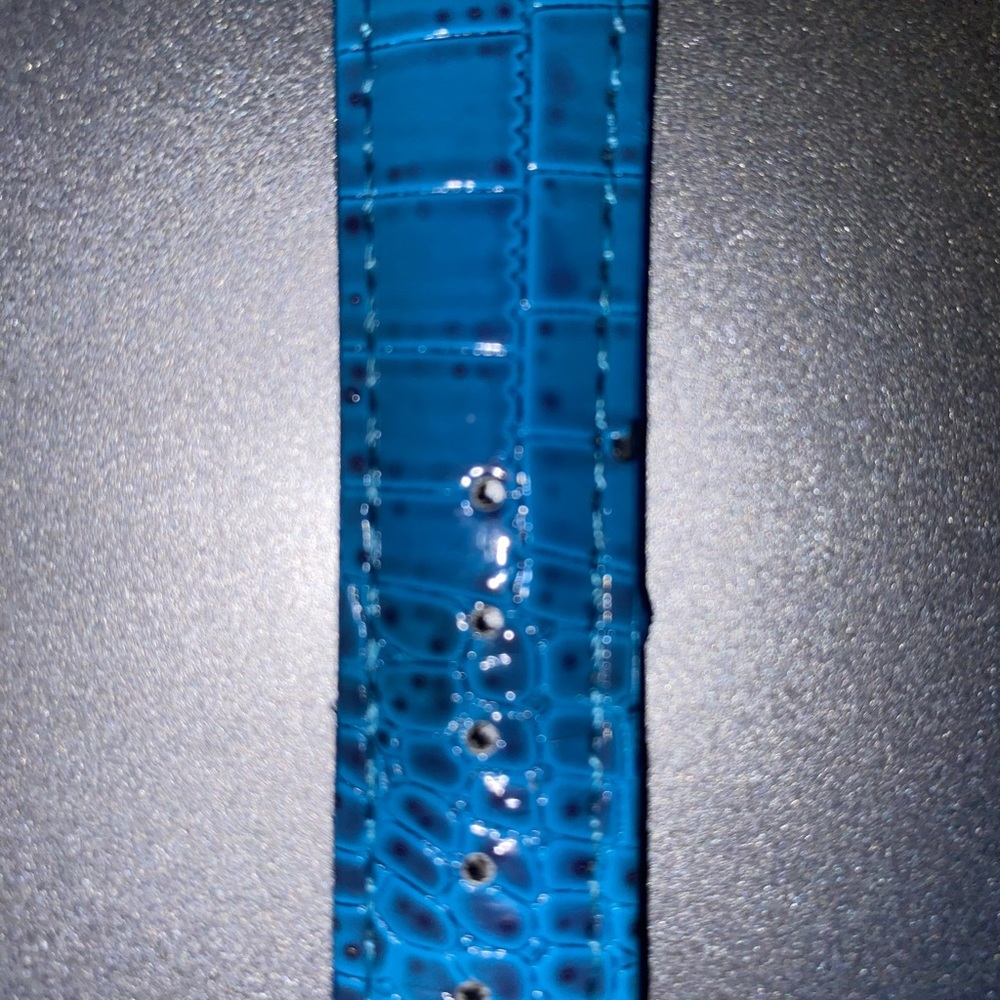 Watch - Picture 8 of 9